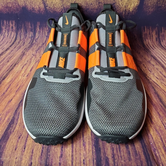 Nike Varsity compete TR 2 "Training shoes" - Picture 3 of 6